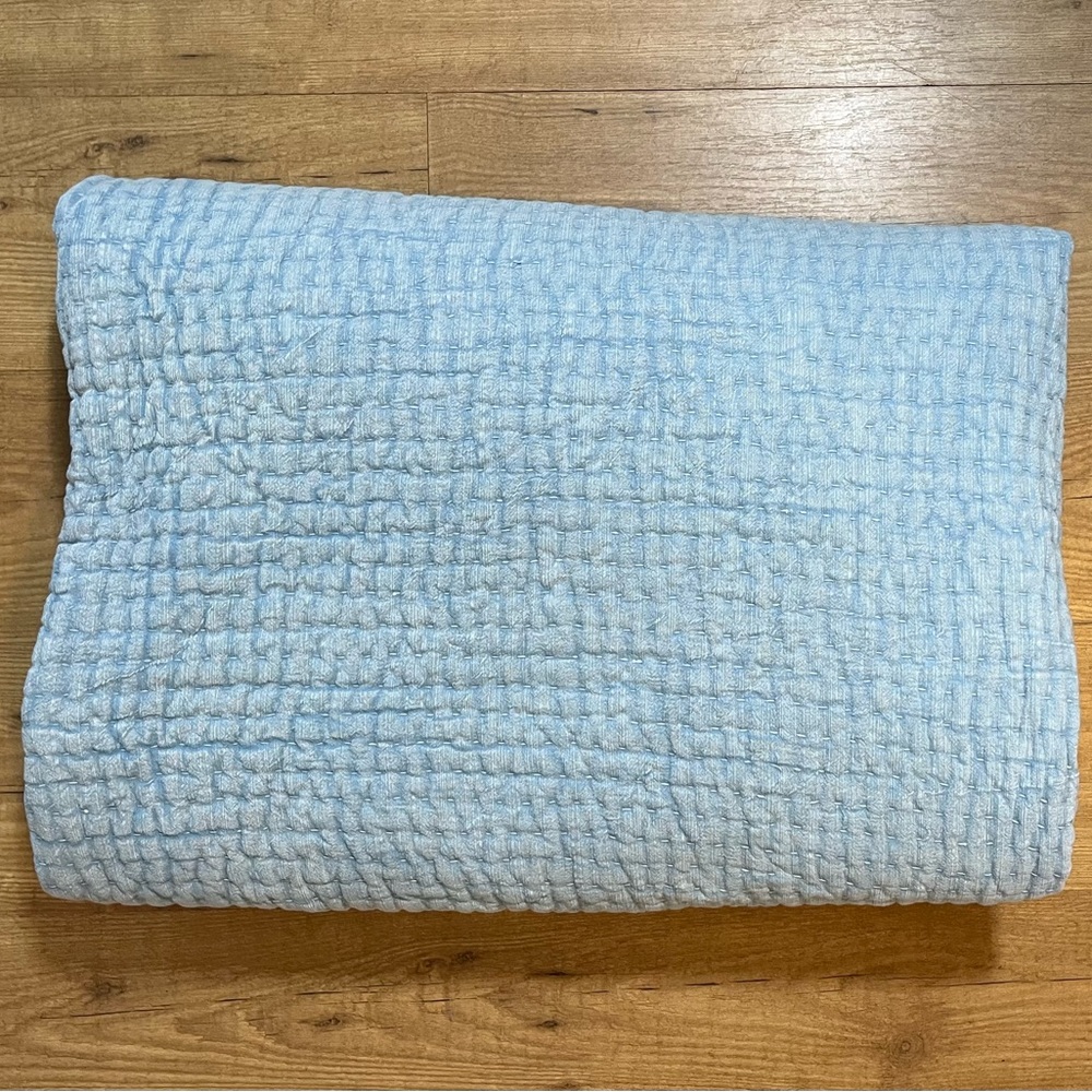 Pottery Barn Pick-Stitch Handcrafted Cotton Linen Quilt King 102"x88" Light Blue
